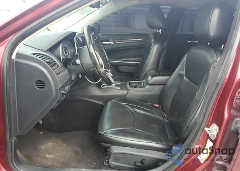 2018 Chrysler 300 Limited z USA, uszkodzony, nr VIN 2C3CCAEG7JH193653